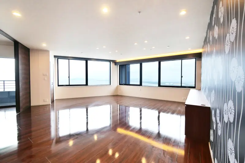 センターマークスタワー